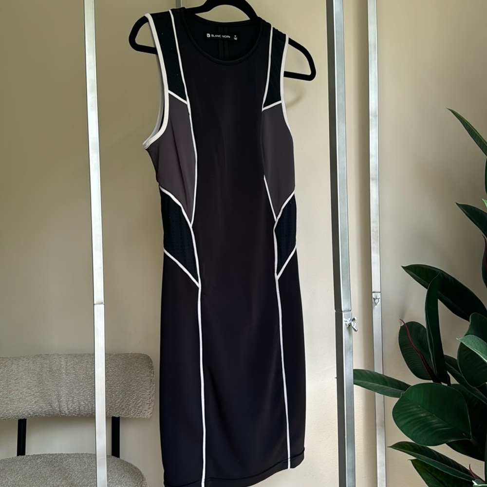 blanc noir dress